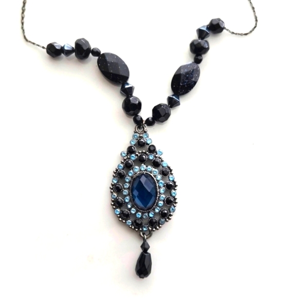 Gothic Blue Crystal Black Beaded Pendant Necklace - Picture 2 of 5